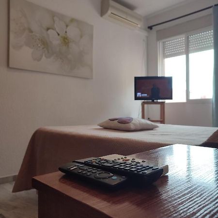בנאלמדנה Habitacion Arroyo De La Miel מראה חיצוני תמונה